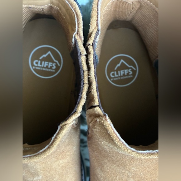 Cliffs by WHITE MOUNTAIN Brown Chelsea Boots - Picture 9 of 14